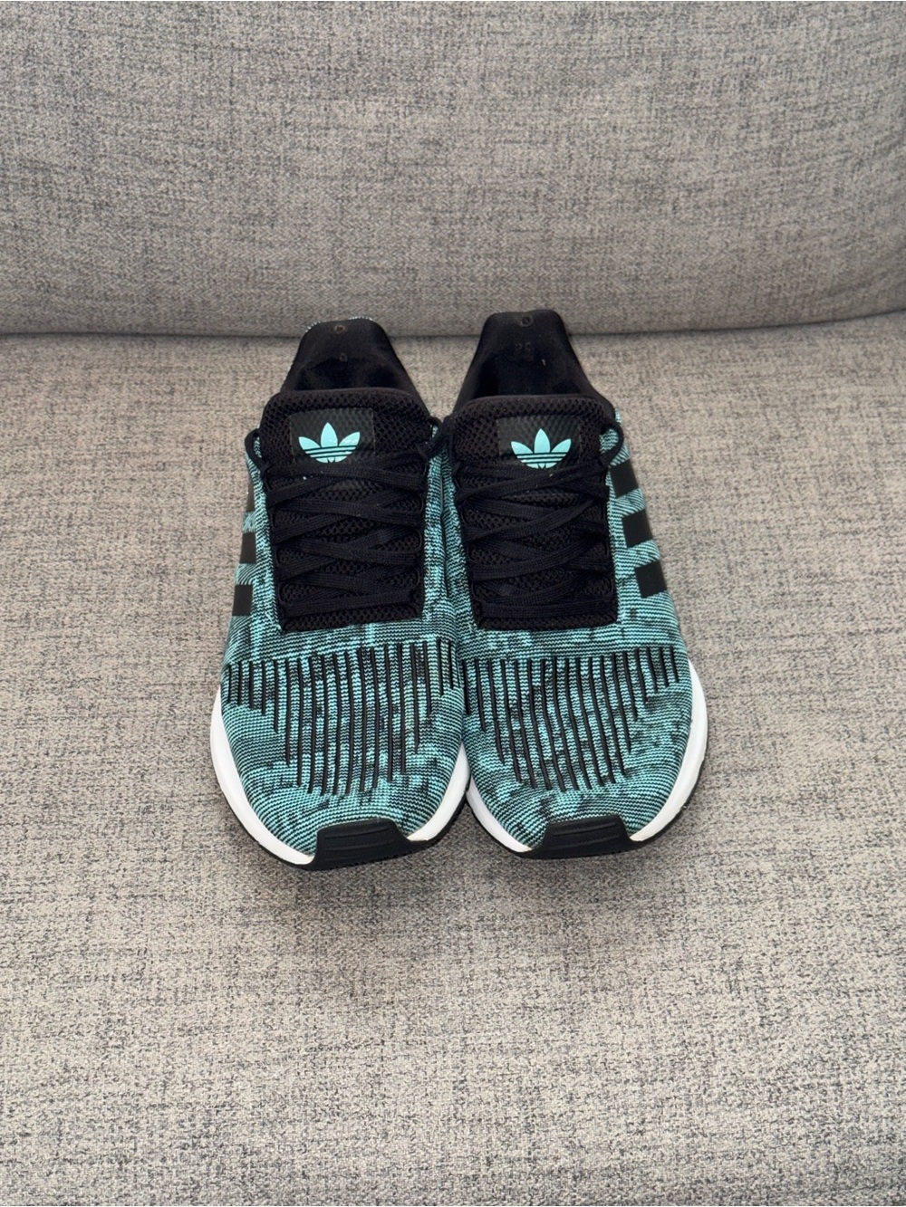 Adidas Men Teal and Black Running Sneaker